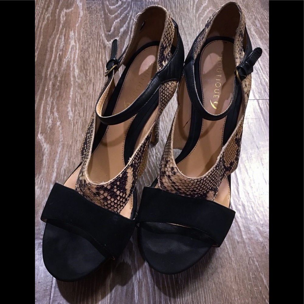 Bloomingdales Boutique 9